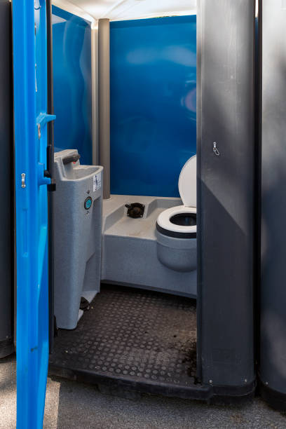 Best Affordable portable toilet rental  in State Center, IA